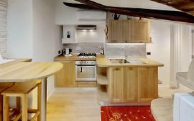 Triestevillas Largo Barriera, Intimate&Friendly Attic W/ Ac